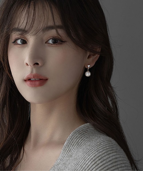 LA VORAGINE(ラ ヴォラジネ)の「パールピアス(ピアス(両耳用)・レディース・ホワイト・FREE)」の2枚目の写真