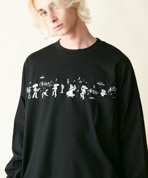 rehacer（レアセル）の「rehacer : Eternity Parade Wide L/S /  エタニティーパレード ワイドシル エット ロング スリーブ カットソー（Tシャツ/カットソー・メンズ・ブラック/ホワイト・SMALL/MEDIUM/LARGE/X-LARGE）」の2枚目の写真