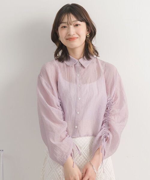 RETRO GIRL(レトロガール)の「袖シャーリングシアーSH(シャツ/ブラウス・レディース・ブルー/オフホワイト/グリーン/ピンク・FREE)」の4枚目の写真