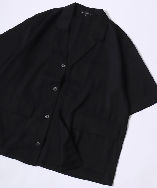 SITRY（シトリー）の「drape tailored collar Shirt/ドレープ テーラードカラー 半袖シャツ シャツジャケット（テーラードジャケット・メンズ・チャコールグレー/ブラック/ブラウン・M/L/LL）」の4枚目の写真