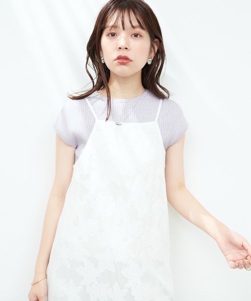 natural couture(ナチュラルクチュール)の「三角あき2WAYノースリラメニット(キャミソール・レディース・ブラック/グリーン/ラベンダー/レンガ/アイボリー・FREE)」の22枚目の写真