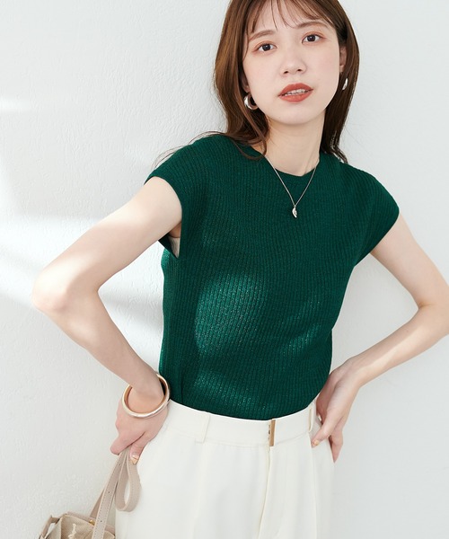 natural couture(ナチュラルクチュール)の「三角あき2WAYノースリラメニット(キャミソール・レディース・ブラック/グリーン/ラベンダー/レンガ/アイボリー・FREE)」の17枚目の写真