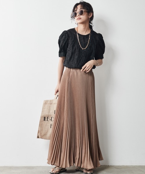 CHIC STYLE（シックスタイル）の「＜大きいサイズ＞カットジャガードパフスリーブブラウス シックスタイル（シャツ/ブラウス・レディース・ベージュ/ブラック・L/LL/3L/4L/5L）」の15枚目の写真