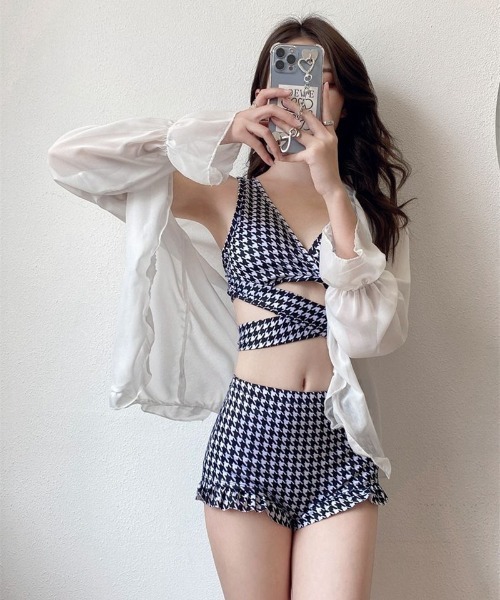 Ritzy（リッツィー）の「千鳥柄フロントクロスハイウエストビキニ 水着（水着・レディース・ブラック・FREE）」の11枚目の写真