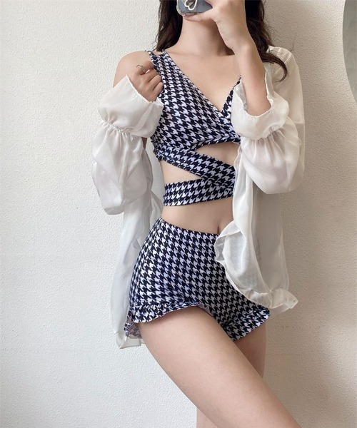 Ritzy（リッツィー）の「千鳥柄フロントクロスハイウエストビキニ 水着（水着・レディース・ブラック・FREE）」の15枚目の写真