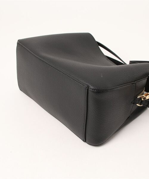 Elura（エルーラ）の「＜2023春ver＞リュクスエアリー2wayショルダー（ハンドバッグ・レディース・ブラック/ベージュ/イエロー・ONE SIZE）」の20枚目の写真