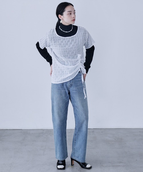 Fashion Letter(ファッションレター)の「サイドシャーリング 半袖ブラウス(Tシャツ/カットソー・レディース・ブラック/オフホワイト/グリーン/ブルー・M)」の6枚目の写真