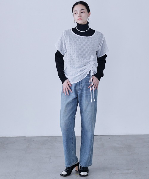 Fashion Letter(ファッションレター)の「サイドシャーリング 半袖ブラウス(Tシャツ/カットソー・レディース・ブラック/オフホワイト/グリーン/ブルー・M)」の8枚目の写真