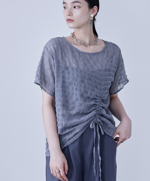 Fashion Letter(ファッションレター)の「サイドシャーリング 半袖ブラウス(Tシャツ/カットソー・レディース・ブラック/オフホワイト/グリーン/ブルー・M)」の14枚目の写真