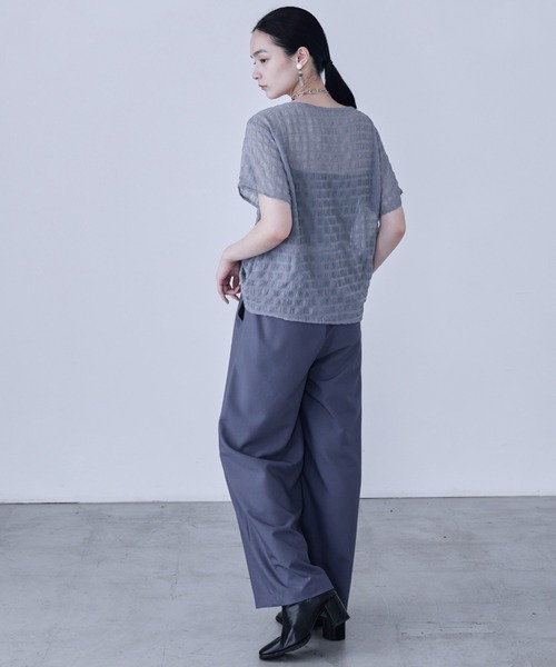Fashion Letter(ファッションレター)の「サイドシャーリング 半袖ブラウス(Tシャツ/カットソー・レディース・ブラック/オフホワイト/グリーン/ブルー・M)」の17枚目の写真