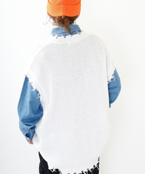 FUNALIVE(ファンアライブ)の「ダメージ加工ラーベン編みビッグシルエットベスト(ベスト・メンズ・ブラック/チャコールグレー/ブラウン/ホワイト・M/L)」の7枚目の写真