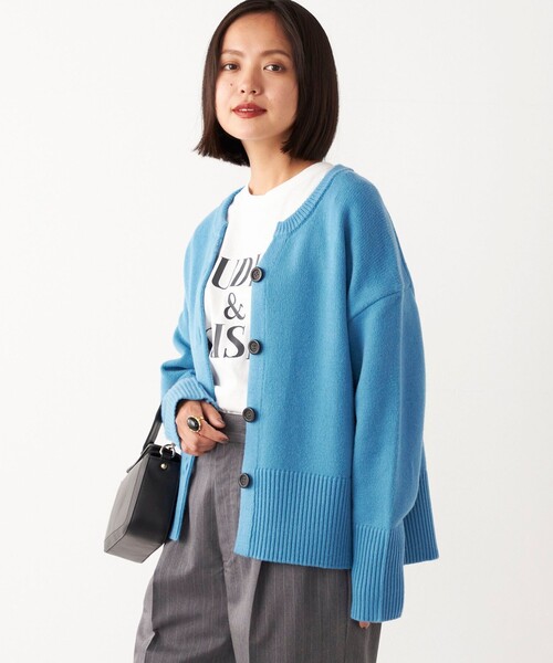 SHIPS Colors(シップス カラーズ)の「SHIPS Colors:〈手洗い可能〉フラッフィー キーネック カーディガン◇(カーディガン/ボレロ・レディース・ブルー/イエロー/ナチュラル/ブラック・ONE SIZE)」の7枚目の写真