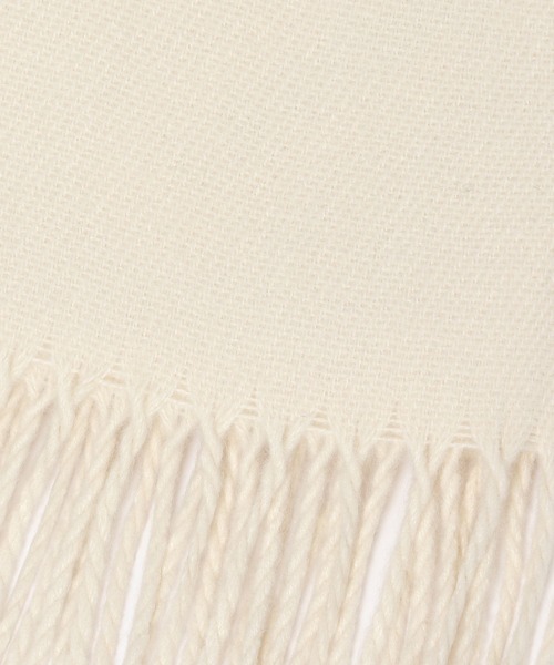 LAKOLE（ラコレ）の「カラバリ無地マフラー / 960790（マフラー・レディース・ライトグレー/ブラック/オフホワイト/イエロー/ブルー/ボルドー/サンドグレー/キャメル・FREE）」の14枚目の写真