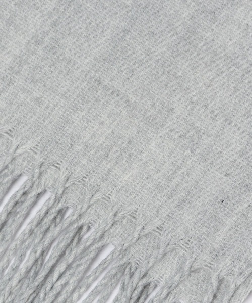 LAKOLE（ラコレ）の「カラバリ無地マフラー / 960790（マフラー・レディース・ライトグレー/ブラック/オフホワイト/イエロー/ブルー/ボルドー/サンドグレー/キャメル・FREE）」の16枚目の写真