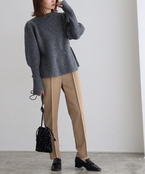 Pierrot(ピエロ)の「バックゴールドボタンデザインパンツ(その他パンツ・レディース・ブラック/ブルーグリーン/ベージュ・PM/M/L)」の12枚目の写真