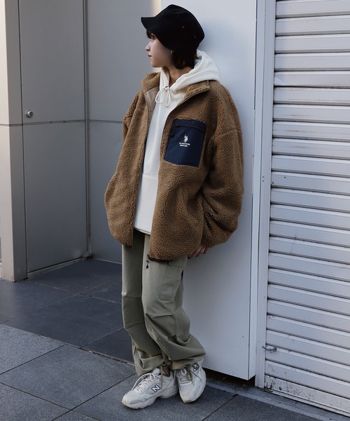 U.S. POLO ASSN.（ユーエスポロアッスン）の「【U.S.POLOASSN.】 オーバーサイズ ロゴ 刺繍 スタンド ボアジャケット（ブルゾン・レディース・オフホワイト/ネイビー/ブラック/ブラウン・X-LARGE/LARGE/MEDIUM）」の17枚目の写真