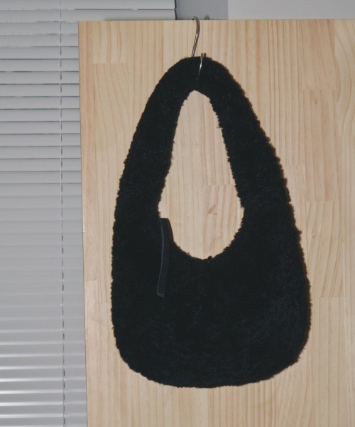 TODAYFUL（トゥデイフル）の「TODAYFUL Oval Boa Bag 12321003（ハンドバッグ・レディース・ホワイト/ブラック・FREE）」の8枚目の写真