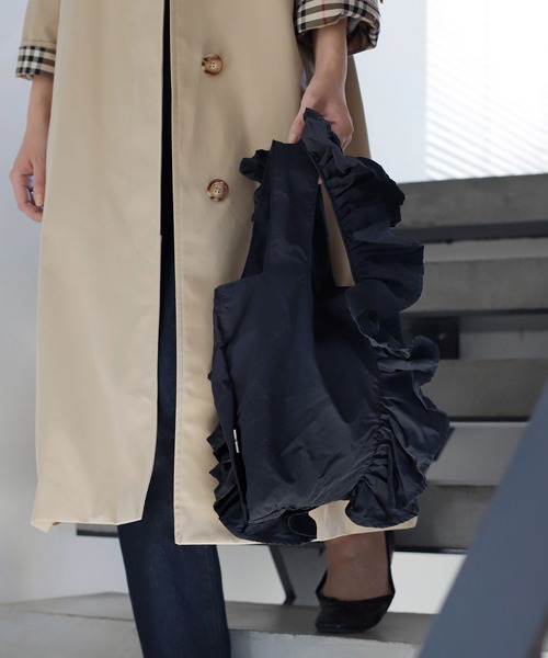 ANEMONE（アネモネ）の「フリルハンドルトートバッグ（トートバッグ・レディース・パープル/ネイビー/ブラック/ブルー/ベージュ/オレンジ/ライトグレー/グリーン/アイボリー・FREE）」の6枚目の写真