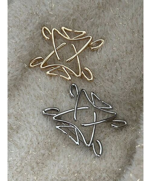 dazzlin（ダズリン）の「スクエアロゴブローチ（ブローチ/コサージュ・レディース・シルバー/ゴールド・FREE）」の6枚目の写真