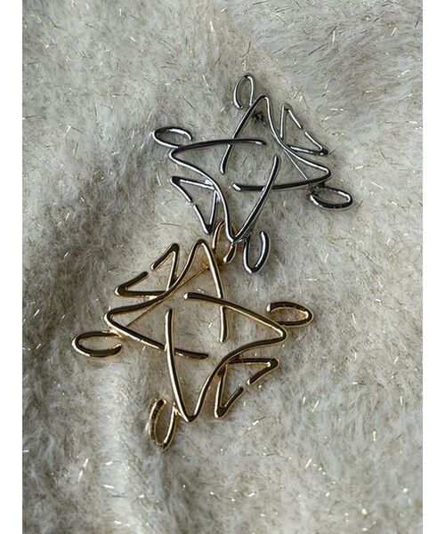 dazzlin（ダズリン）の「スクエアロゴブローチ（ブローチ/コサージュ・レディース・シルバー/ゴールド・FREE）」の7枚目の写真