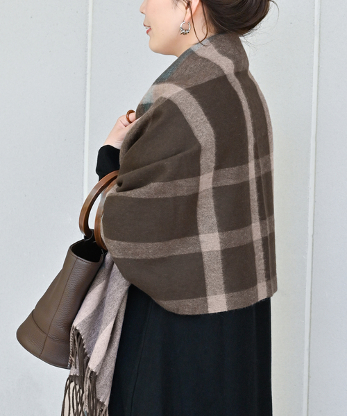 B.C STOCK（ベーセーストック）の「チェックマフラー（マフラー・レディース・ブラック/ネイビー/ブラウン/チャコールグレー・FREE）」の14枚目の写真