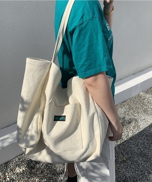 NANEA（ナネア）の「カラートートバッグ（トートバッグ・レディース・レッド/グリーン/イエロー/オレンジ/ホワイト・フリー）」の17枚目の写真