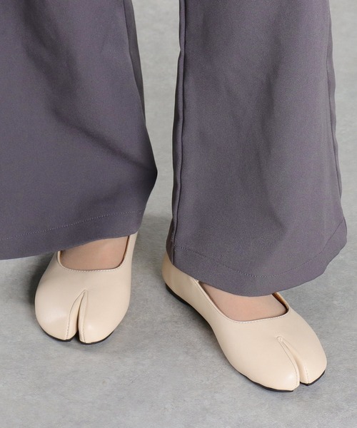 LibertyDoll(リバティードール)の「Liberty doll/メリージェーン タビバレエパンプス|足袋 トゥ ストラップ ローヒール(1192)(バレエシューズ・レディース・ブラック/グレイッシュベージュ/キャメル/ブラック系その他/アイボリー/シルバー/ブラウン/ダークブラウン/ゴールド・S/M/L/LL/3L/4L)」の12枚目の写真