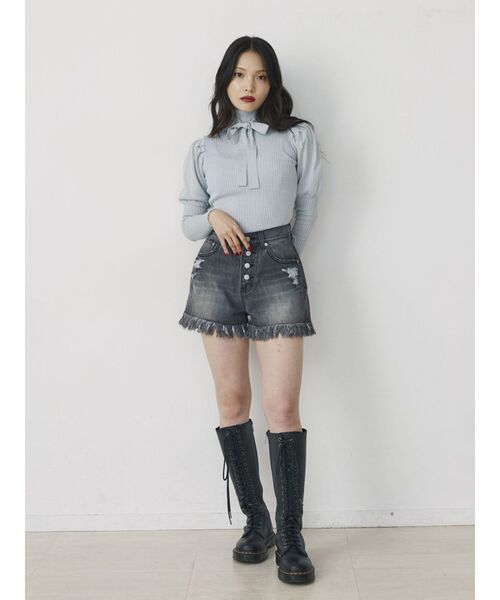 jouetie（ジュエティ）の「ダメージデニムショートパンツ（デニムパンツ・レディース・ブラック/ブルー・SMALL/MEDIUM）」の9枚目の写真