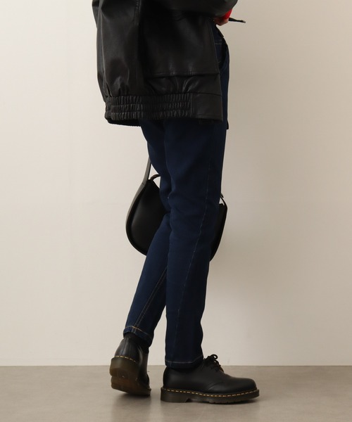 atONE（アットワン）の「atONE ニットデニム切り替えパンツ（デニムパンツ・レディース・ワンウォッシュ/ネイビー/ブルー・LL/4L/3L/L/M）」の16枚目の写真