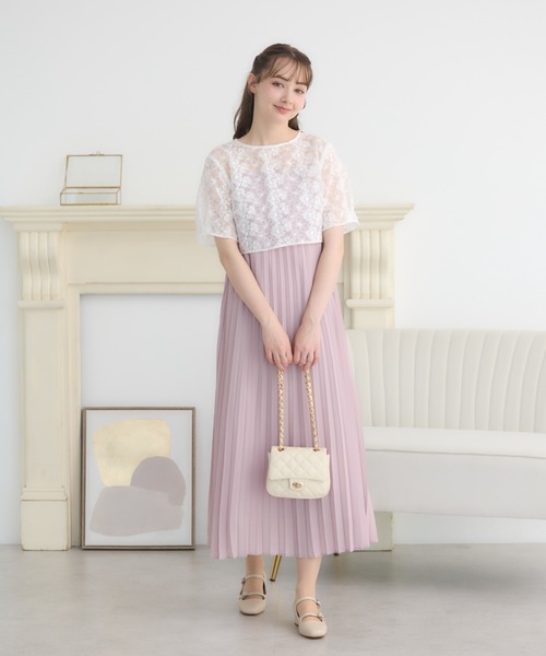 earth music&ecology（アースミュージックアンドエコロジー）の「SET2点　オーガンジー刺繍+プリーツワンピース（ワンピース・レディース・ブラック/ピンク/ベージュ/ミント・FREE）」の4枚目の写真