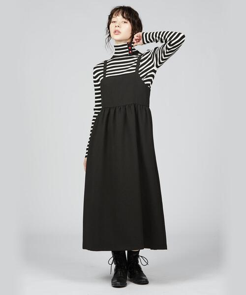 To b. by agnes b.(トゥービーバイアニエスベー)の「WV39 ROBE ストラップドレス(ワンピース・レディース・ブラック・38/40/36)」の1枚目の写真