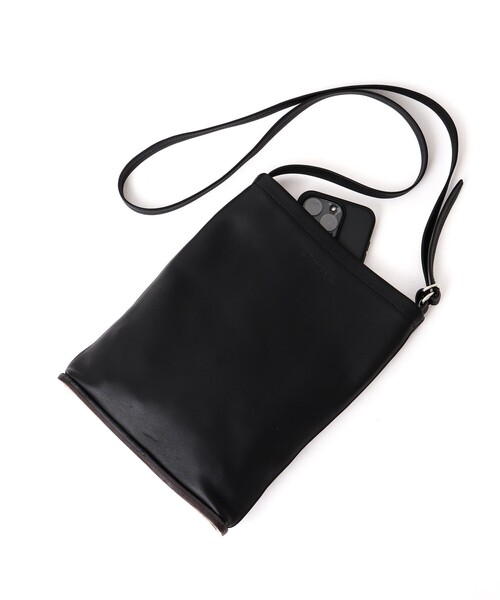 NOLLEY’S（ノーリーズ）の「【EARLE/アール】HUDSON 別注レザーミニショルダーバッグ ER4520（ショルダーバッグ・メンズ・ブラック/グレー・FREE）」の14枚目の写真