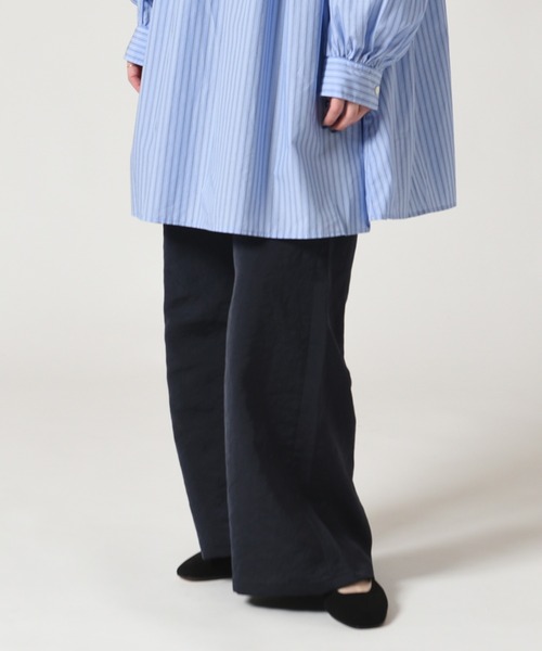 Bshop(ビショップ)の「BRACCAE | サテン ワイドパンツ WOMEN(その他パンツ・レディース・イエロー系その他/サックスブルー/ベージュ/ダークネイビー・1)」の3枚目の写真