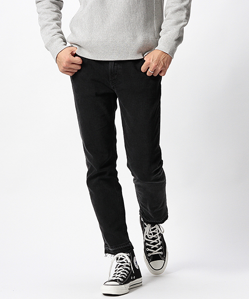 BEAMS（ビームス）の「BIG JOHN / ニードル カットオフ デニムパンツ（デニムパンツ・メンズ・ブラック/ブルー・30inch/32inch/28inch）」の2枚目の写真