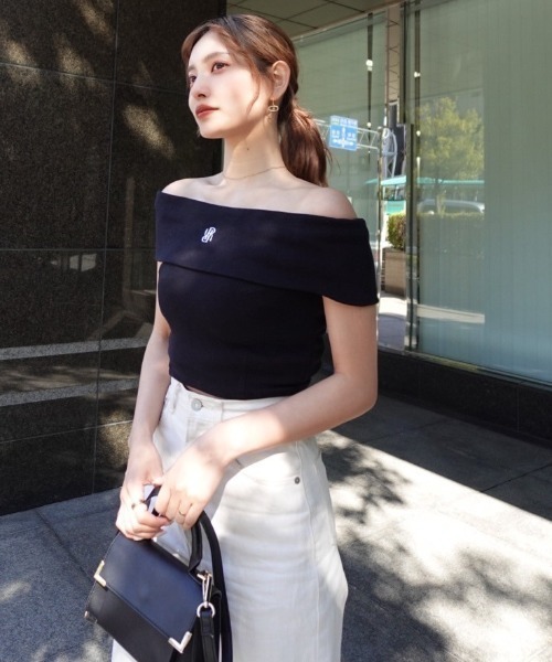 トップス R セール】Rモチーフプレートカットトップス 夏服 半袖（Tシャツ