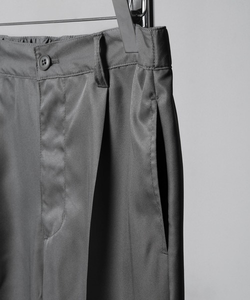 ZIP FIVE（ジップファイブ）の「【ZIP FIVE】センタープレス ドレープ ポリトロ テーパード フレアパンツ / フレア スラックス（スラックス・メンズ・ブラック/グレイッシュベージュ/オリーブ/オフホワイト/ネイビー/チャコール/ベージュ/インディゴブルー・MEDIUM/LARGE/X-LARGE）」の12枚目の写真