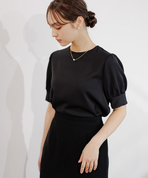 Andemiu（アンデミュウ）の「【T.P.O/WEB限定】パフブラウス117079（シャツ/ブラウス・レディース・グレー系その他/ネイビー/ベージュ/ホワイト/ブラック・LARGE/MEDIUM）」の3枚目の写真