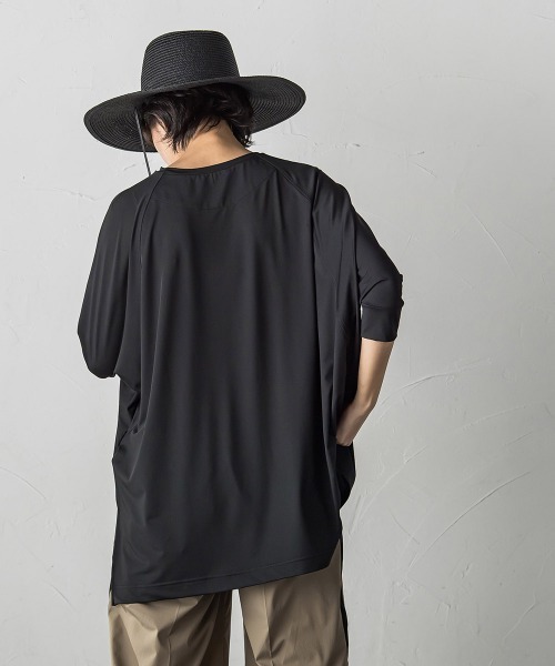 MAYSON GREY（メイソングレイ）の「ラッシュガードドルマンワイドプルオーバー≪洗濯機で洗える≫（Tシャツ/カットソー・レディース・ベージュ/ブラック/カーキ・M）」の18枚目の写真