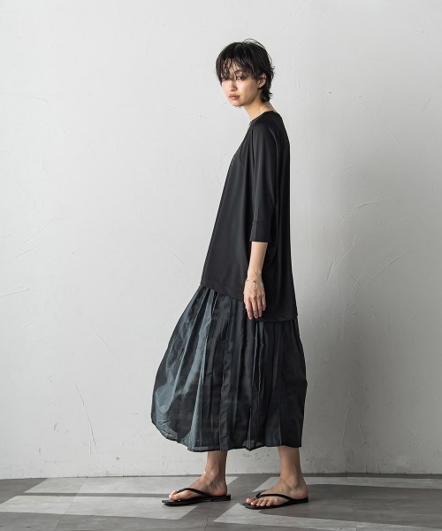 MAYSON GREY（メイソングレイ）の「ラッシュガードドルマンワイドプルオーバー≪洗濯機で洗える≫（Tシャツ/カットソー・レディース・ベージュ/ブラック/カーキ・M）」の17枚目の写真