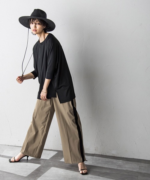 MAYSON GREY（メイソングレイ）の「ラッシュガードドルマンワイドプルオーバー≪洗濯機で洗える≫（Tシャツ/カットソー・レディース・ベージュ/ブラック/カーキ・M）」の14枚目の写真