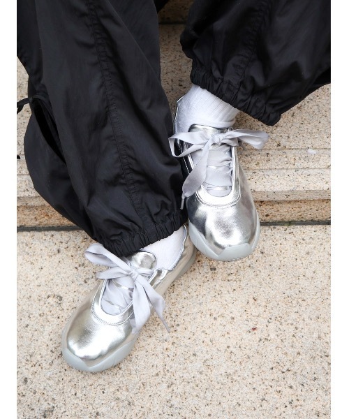 JUMELLE(ジュメロ)の「ballet sneaker(スニーカー・レディース・シルバー・SMALL/MEDIUM/LARGE)」の8枚目の写真