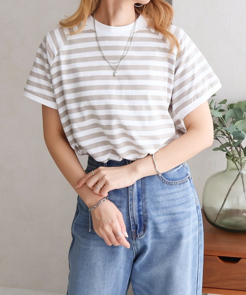Social GIRL(ソーシャルガール)の「綿100% モックネックラグランTシャツ 無地/ボーダー(Tシャツ/カットソー・レディース・ネイビー/カーキ/ブラック/グレイッシュベージュ/オフホワイト/ブルー/ブラック系その他・FREE)」の4枚目の写真