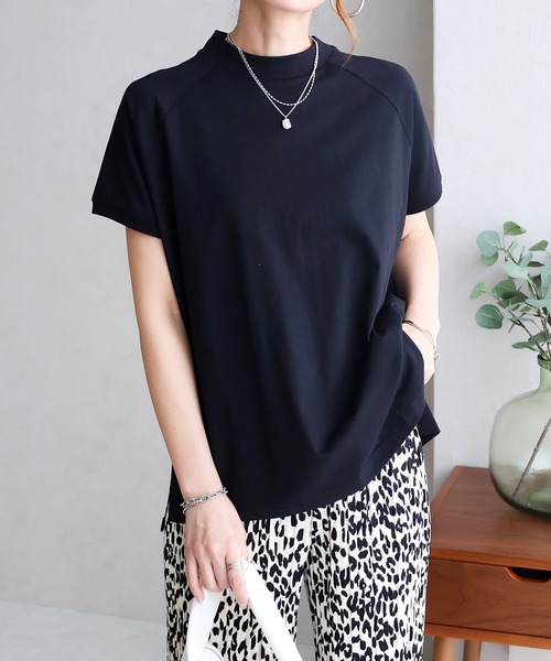 Social GIRL(ソーシャルガール)の「綿100% モックネックラグランTシャツ 無地/ボーダー(Tシャツ/カットソー・レディース・ネイビー/カーキ/ブラック/グレイッシュベージュ/オフホワイト/ブルー/ブラック系その他・FREE)」の3枚目の写真