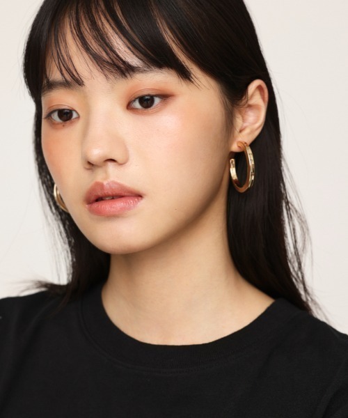 SLY（スライ）の「SQUARE HOOP P/EARRING スクエア フープ ピアス（ピアス（両耳用）・レディース・ゴールド/シルバー・FREE）」の14枚目の写真