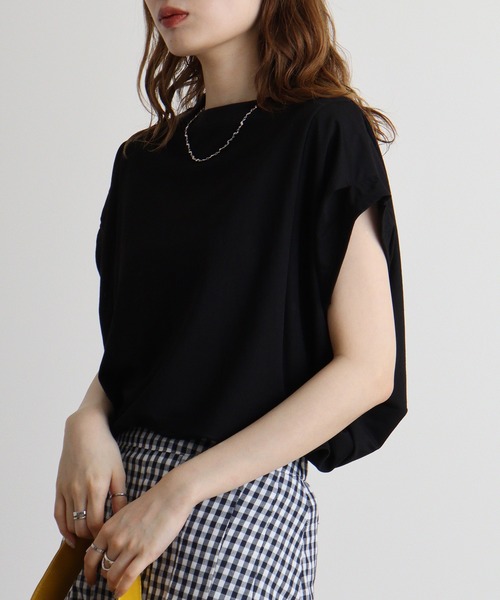 hunch(ハンチ)の「hunch ショルダータックプルオーバー(Tシャツ/カットソー・レディース・ブラック/ホワイト/テラコッタ・FREE)」の9枚目の写真