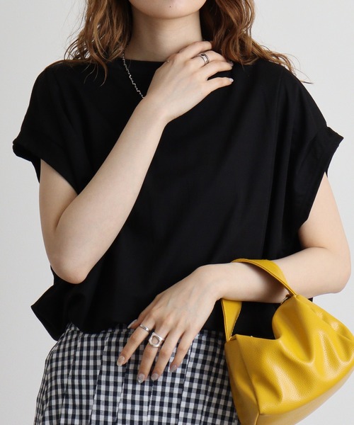 hunch(ハンチ)の「hunch ショルダータックプルオーバー(Tシャツ/カットソー・レディース・ブラック/ホワイト/テラコッタ・FREE)」の11枚目の写真