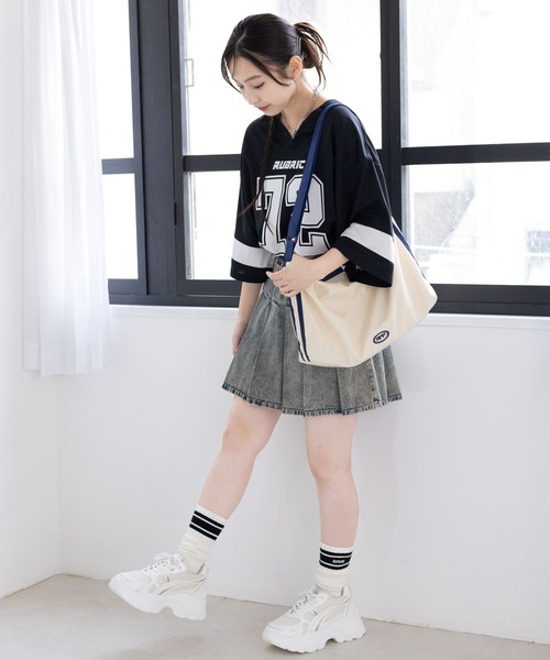 repipi armario（レピピ アルマリオ）の「デニムプリーツスカート（デニムスカート・キッズ・ブルー系その他/グレー系その他/ブラック系その他/ライトブルー/ブルー系その他2・MEDIUM/LARGE/SMALL）」の21枚目の写真