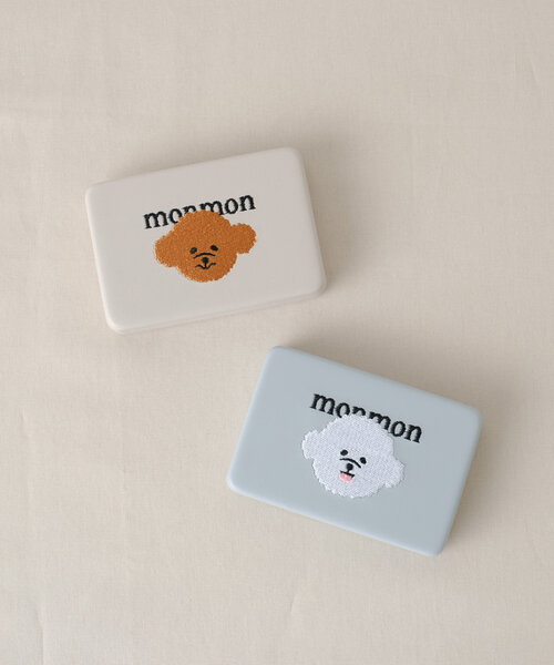 BIRTHDAY BAR(バースデイバー)の「monmon 刺繍コンパクトケース(ポーチ・レディース・ブラウン/ホワイト・0)」の5枚目の写真