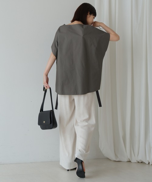 Bou Jeloud（ブージュルード）の「ドロストヘムタックプルオーバー（Tシャツ/カットソー・レディース・レッド/グリーン/チャコールグレー・38）」の10枚目の写真