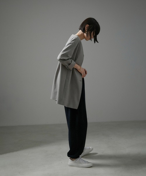 SALON adam et rope'（サロン アダム エ ロペ）の「エンブロイダリースウェットパンツ-CreamyCotton /クリーミーコットン-（その他パンツ・レディース・ブラック/ベージュ/オフホワイト・FREE）」の5枚目の写真